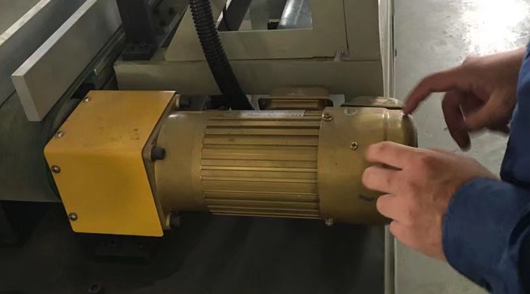 減速機(jī)與調(diào)速機(jī)有什么區(qū)別？